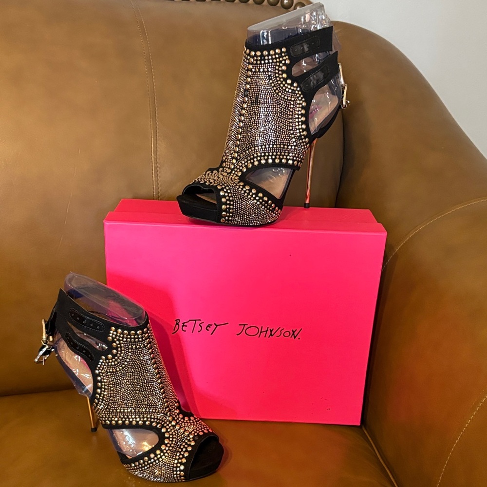 Betsey Johnson Black and Gold Studded Heels